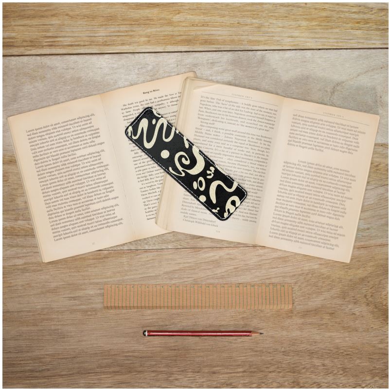 Well Remembered Leather Bookmark (Well Read) - Large Print (1)