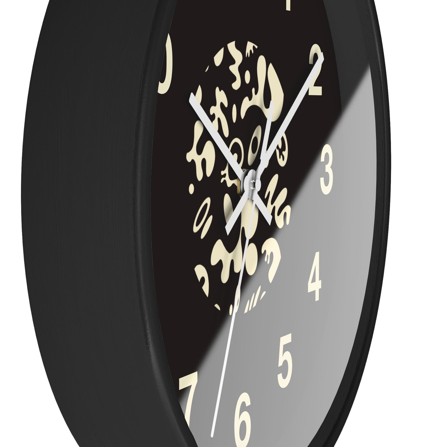 BRIGHT FUTURE CLASSIC WALL CLOCK - Smoke Black