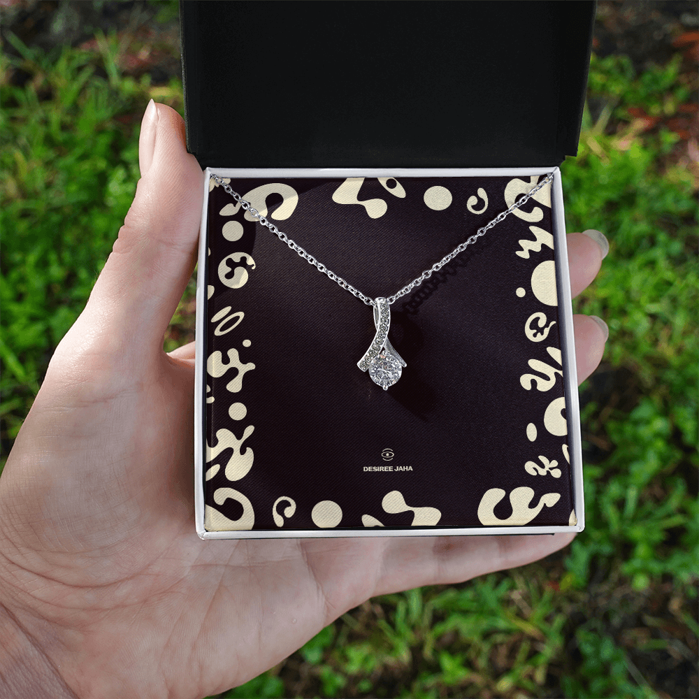 Pure Imagination Alluring Beauty Necklace
