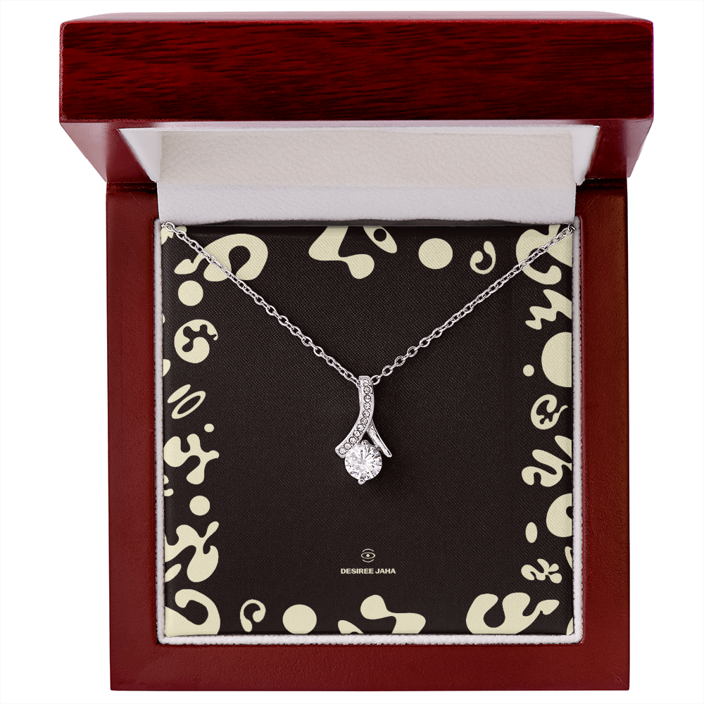 Pure Imagination Alluring Beauty Necklace