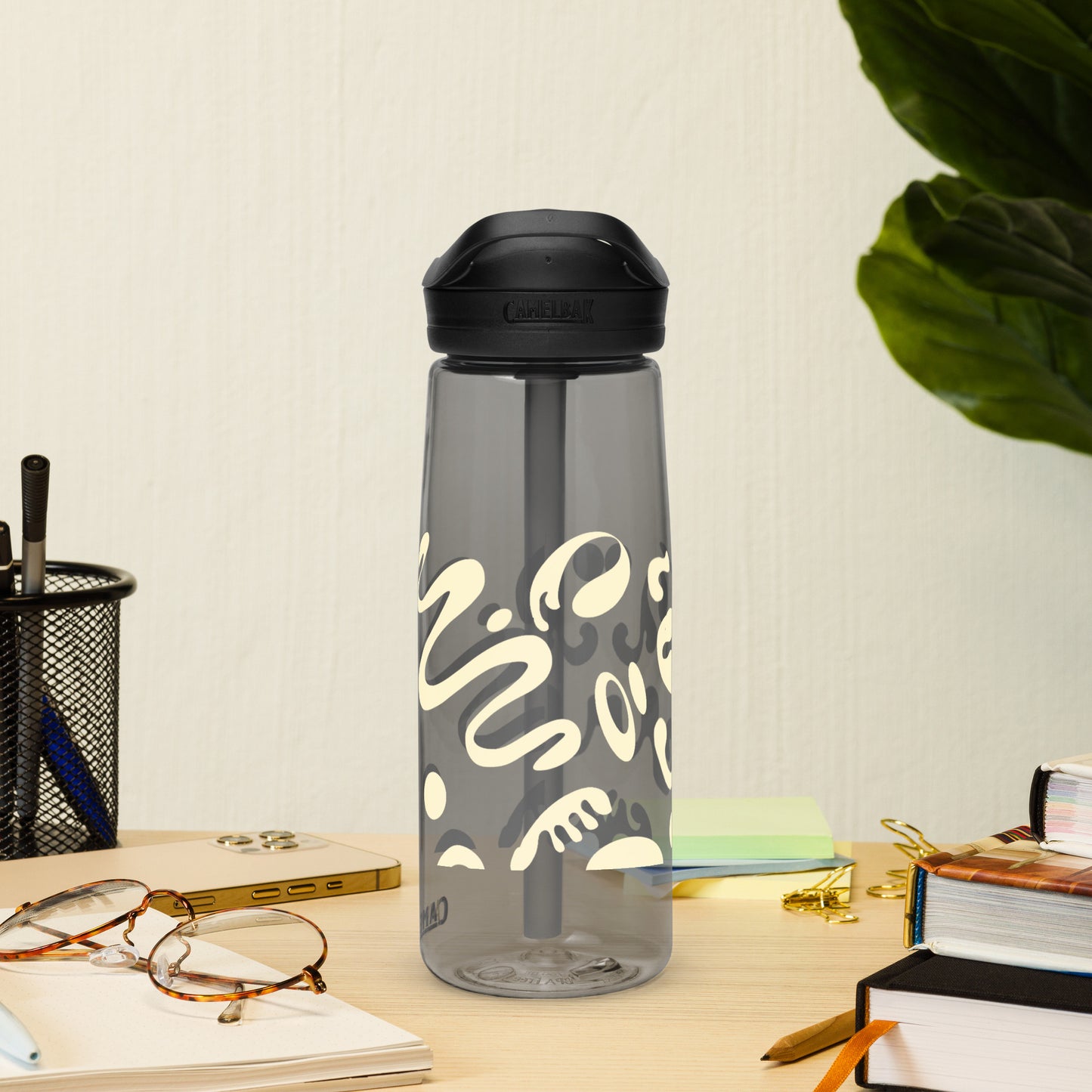 NOURISH'D SPORTS WATER BOTTLE | CamelBak Eddy®+ - Warm White Print