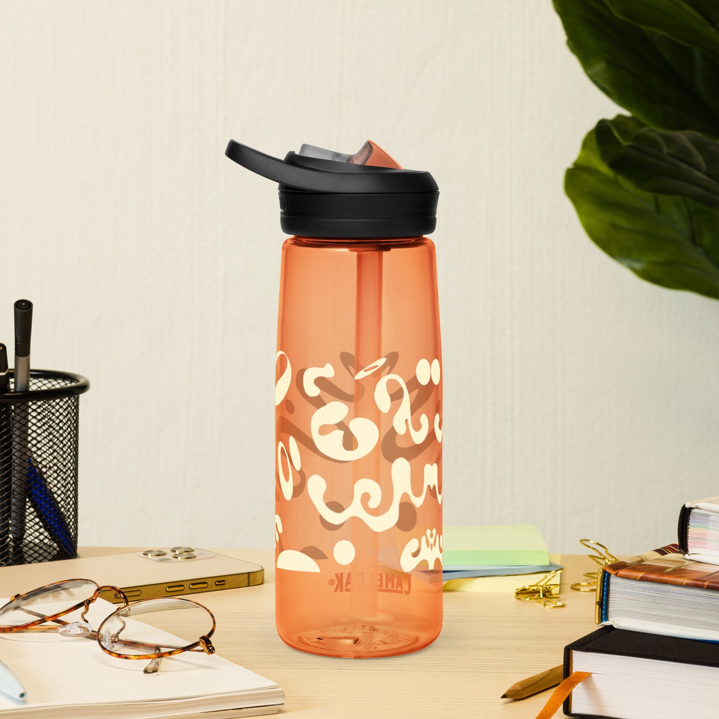 NOURISH'D SPORTS WATER BOTTLE | CamelBak Eddy®+ - Warm White Print