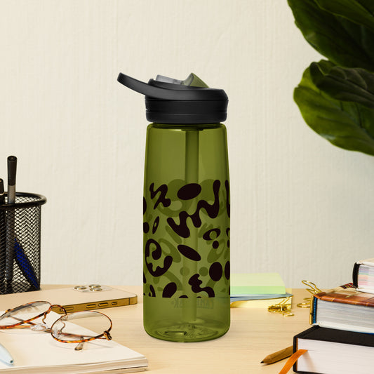 NOURISH'D SPORTS WATER BOTTLE | CamelBak Eddy®+ - Smoke Black Print