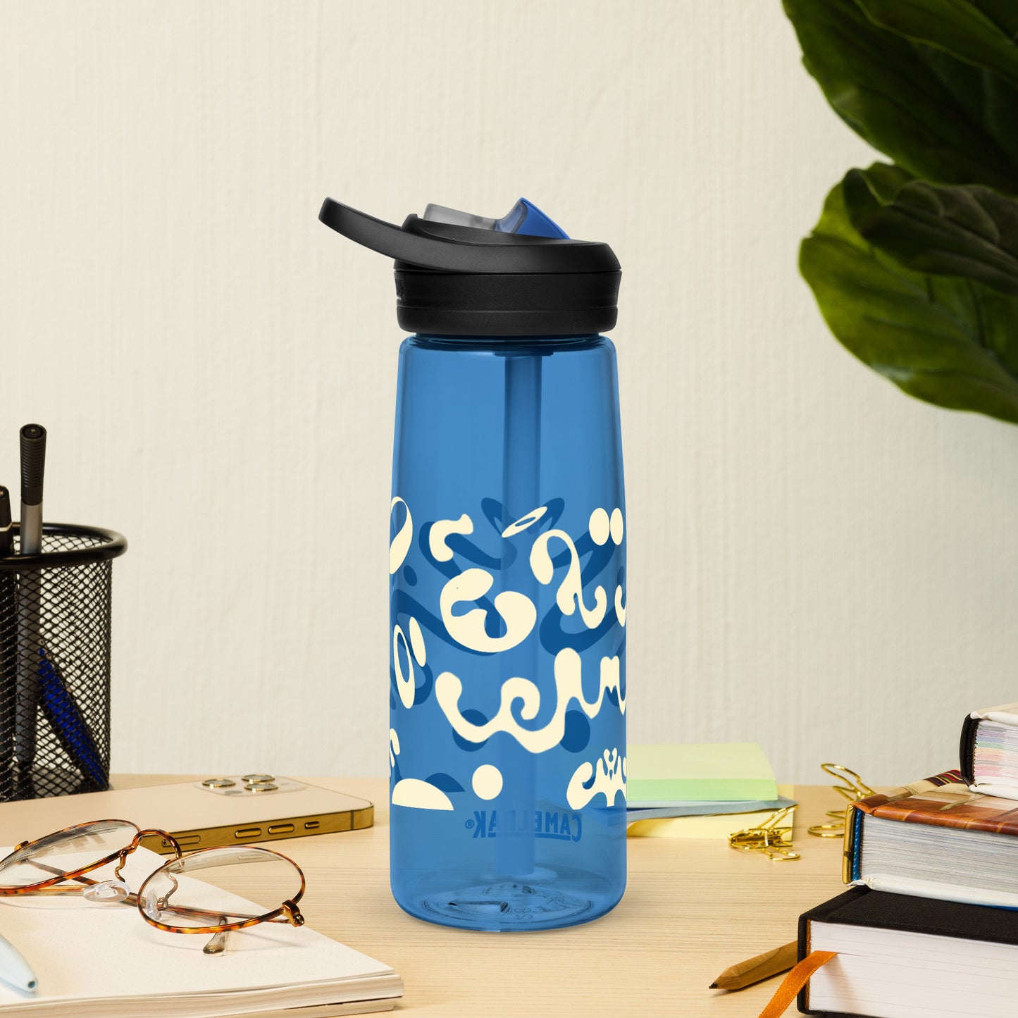 NOURISH'D SPORTS WATER BOTTLE | CamelBak Eddy®+ - Warm White Print