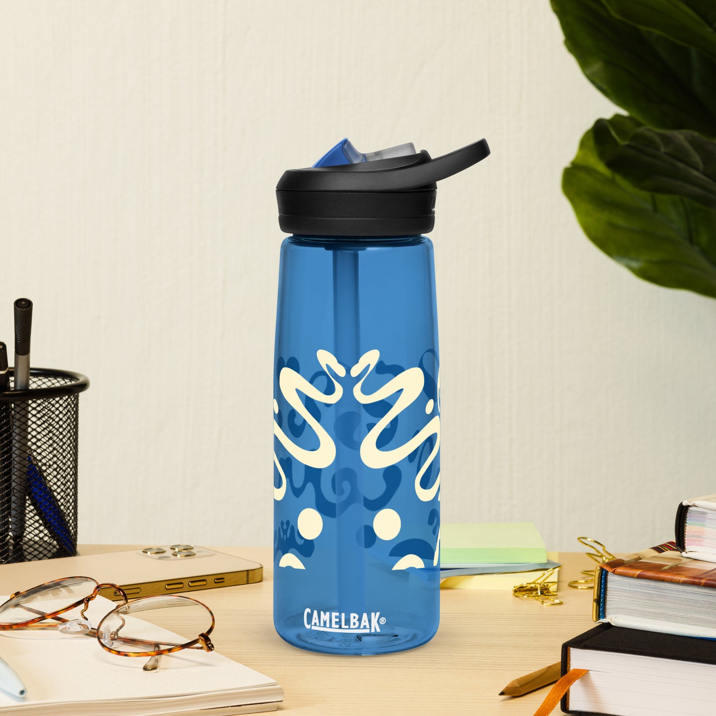 NOURISH'D SPORTS WATER BOTTLE | CamelBak Eddy®+ - Warm White Print